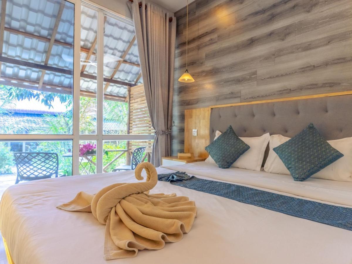สรา รีสอร์ต Hotel เกาะรงสำลน ภายนอก รูปภาพ