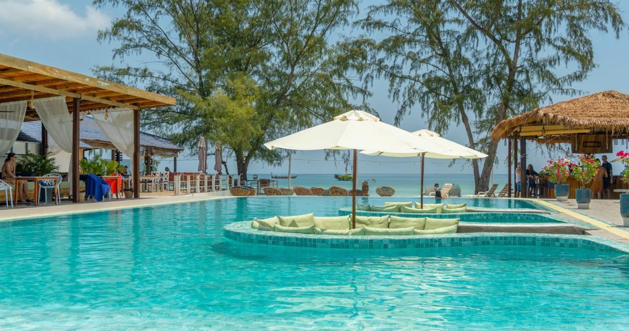 สรา รีสอร์ต Hotel เกาะรงสำลน ภายนอก รูปภาพ