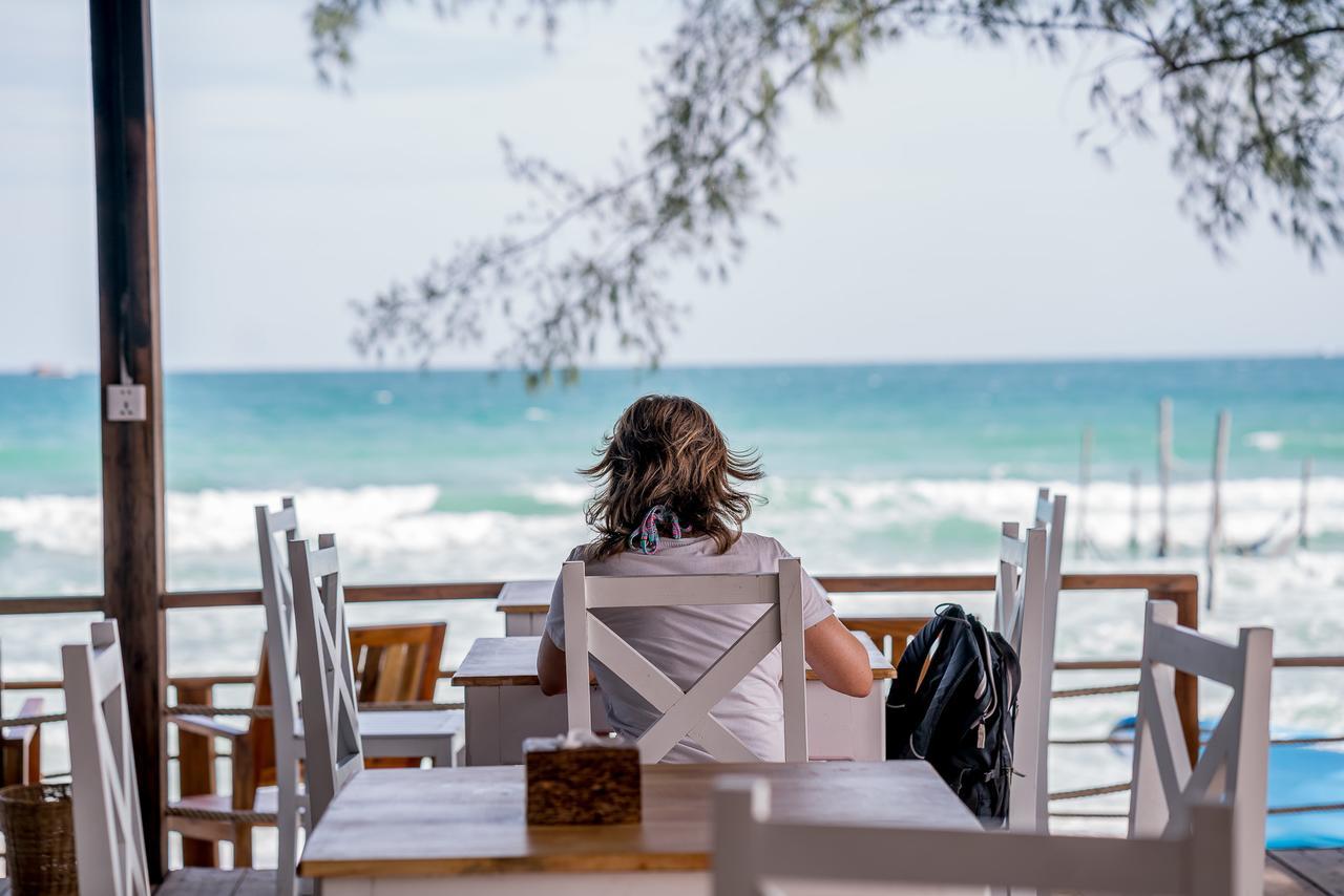 สรา รีสอร์ต Hotel เกาะรงสำลน ภายนอก รูปภาพ