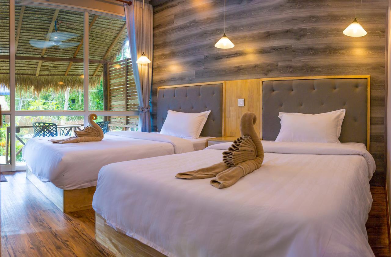 สรา รีสอร์ต Hotel เกาะรงสำลน ภายนอก รูปภาพ